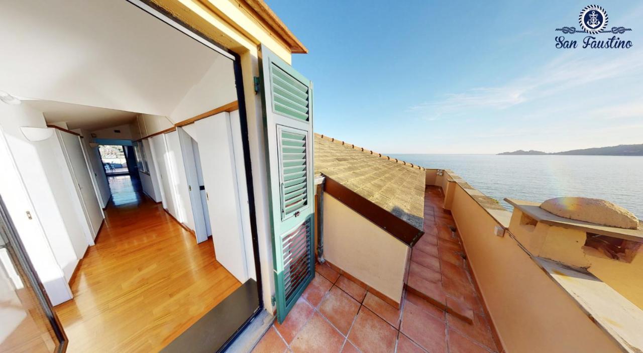 Attico San Faustino: Beachfront Villa with Panoramic Sea Views Rapallo Exterior photo