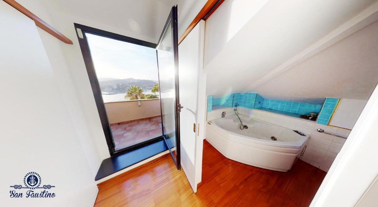 Attico San Faustino: Beachfront Villa with Panoramic Sea Views Rapallo Exterior photo