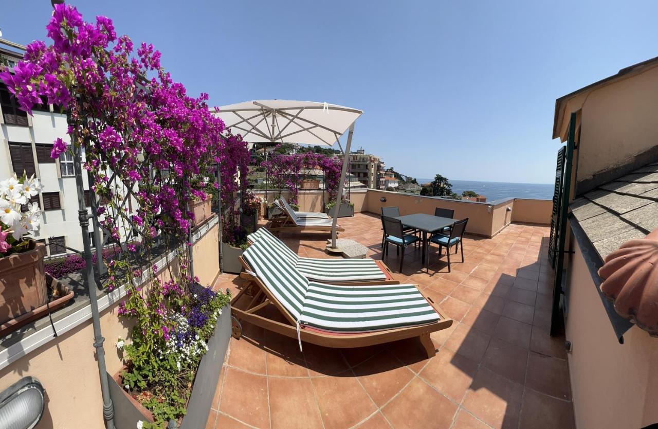 Attico San Faustino: Beachfront Villa with Panoramic Sea Views Rapallo Exterior photo