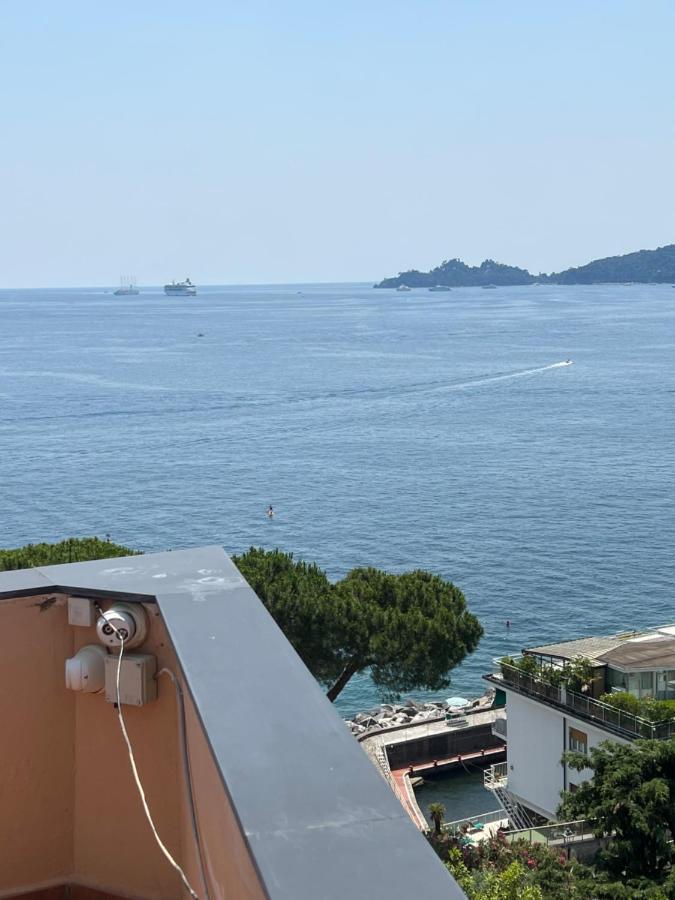 Attico San Faustino: Beachfront Villa with Panoramic Sea Views Rapallo Exterior photo